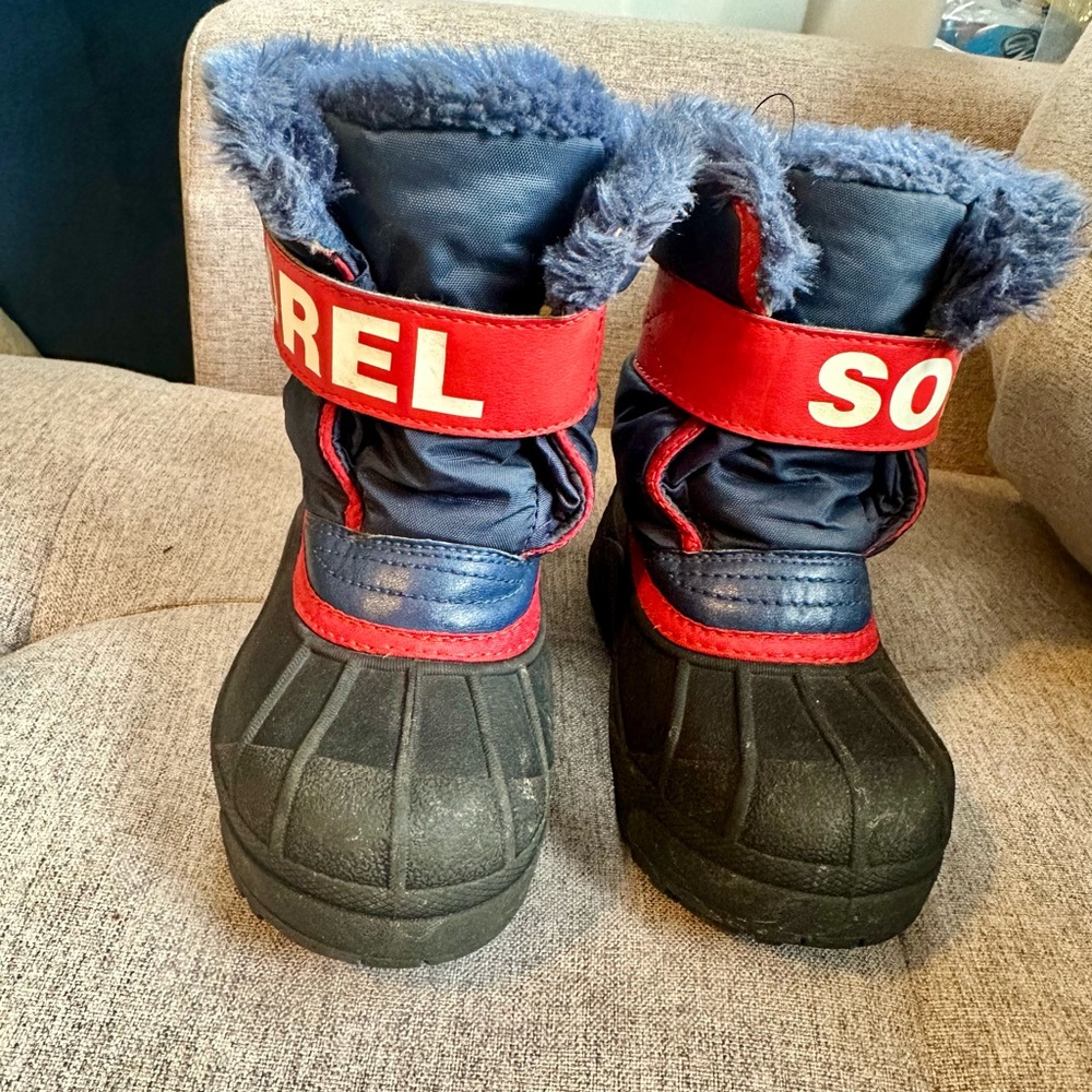 Sorel Kids' Commander Insulated Snow Boots - size 11